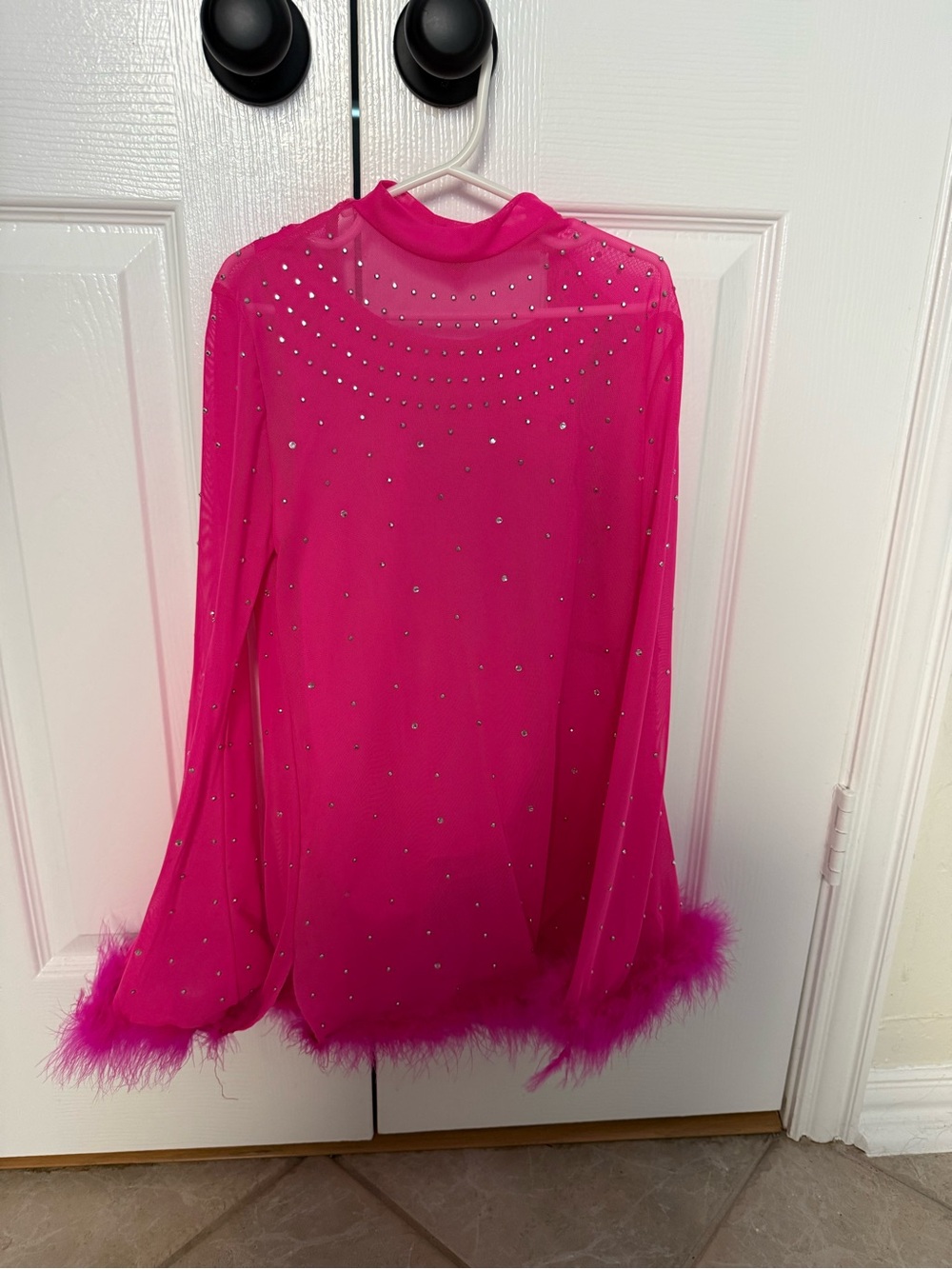 Weissman - The Beat Goes On in Hot Pink